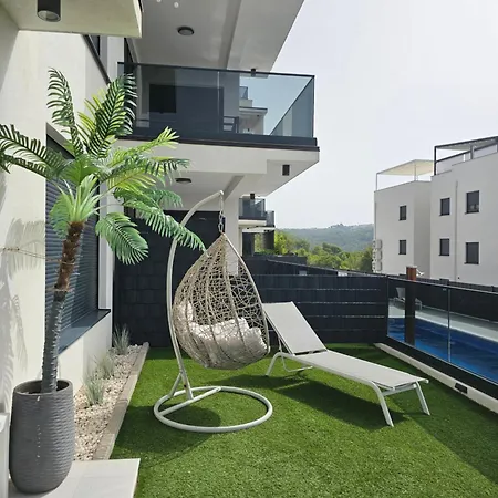 Paul Et Nana Apartment