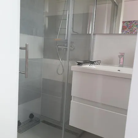 Paul Et Nana شقة تروغير